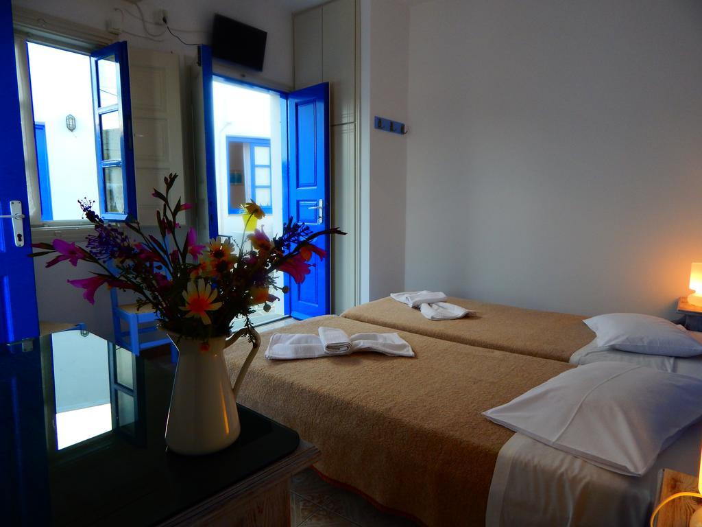 Evgenia Rooms And Apartments Folégandros Стая снимка