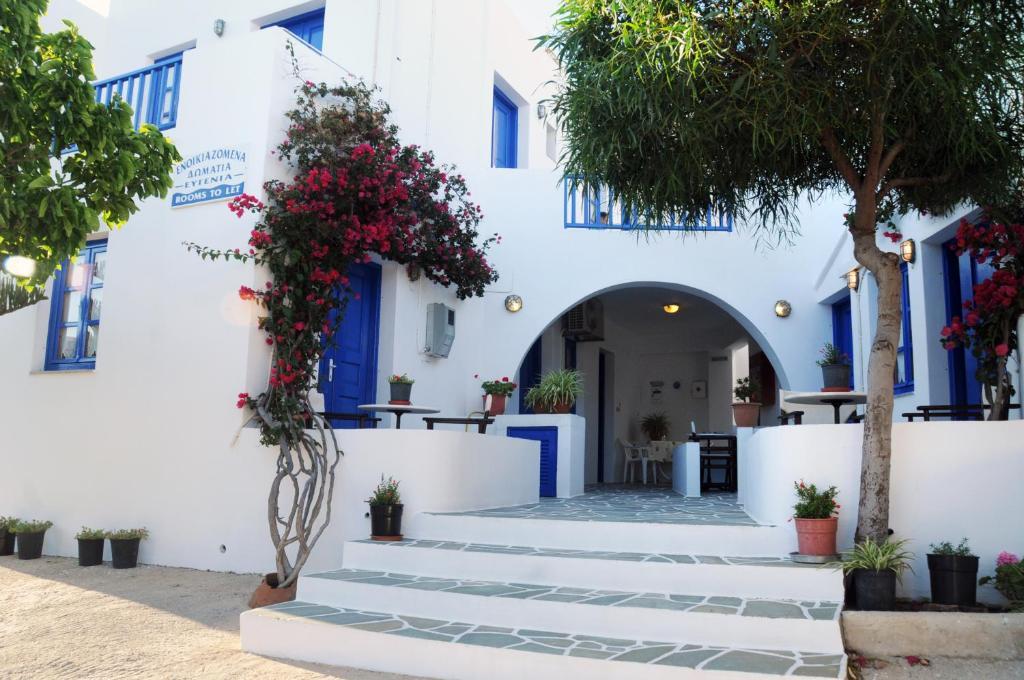 Evgenia Rooms And Apartments Folégandros Стая снимка