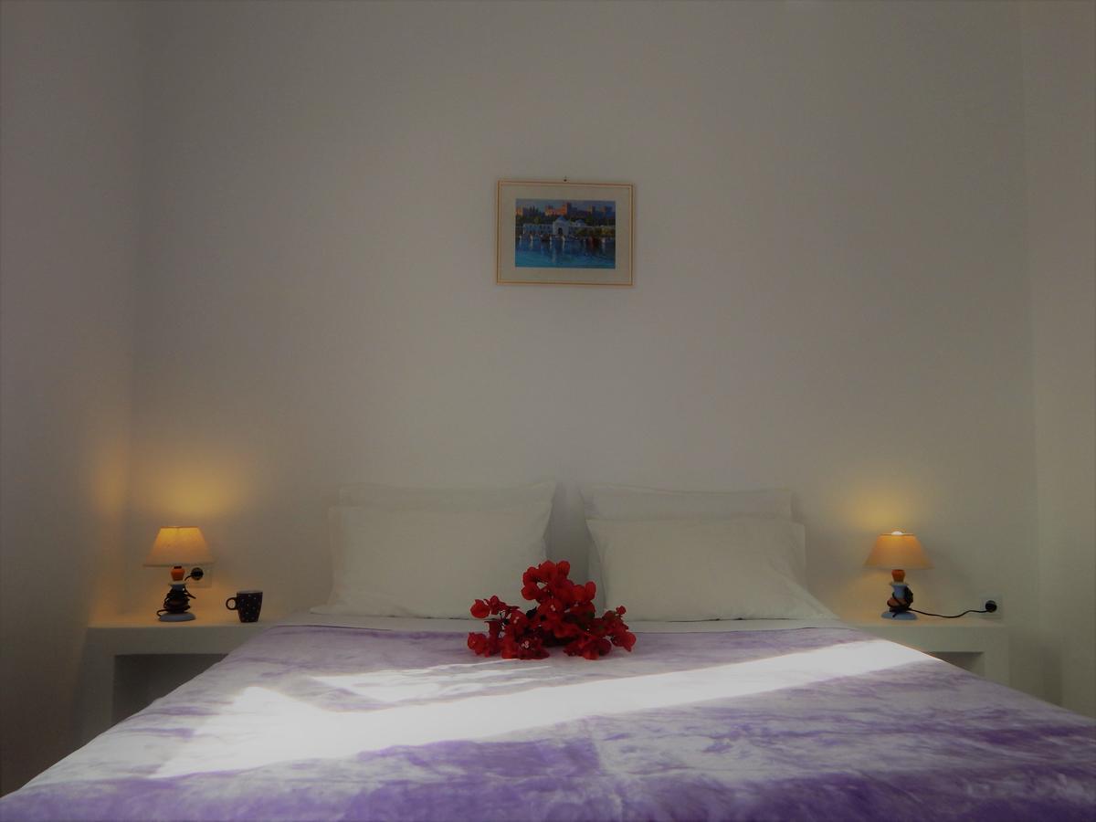 Evgenia Rooms And Apartments Folégandros Екстериор снимка