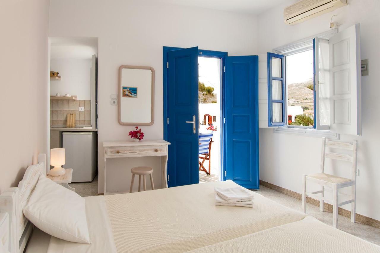 Evgenia Rooms And Apartments Folégandros Екстериор снимка
